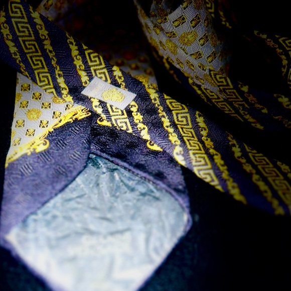 Vintage Gianni Versace Tie - Picture 4 of 5